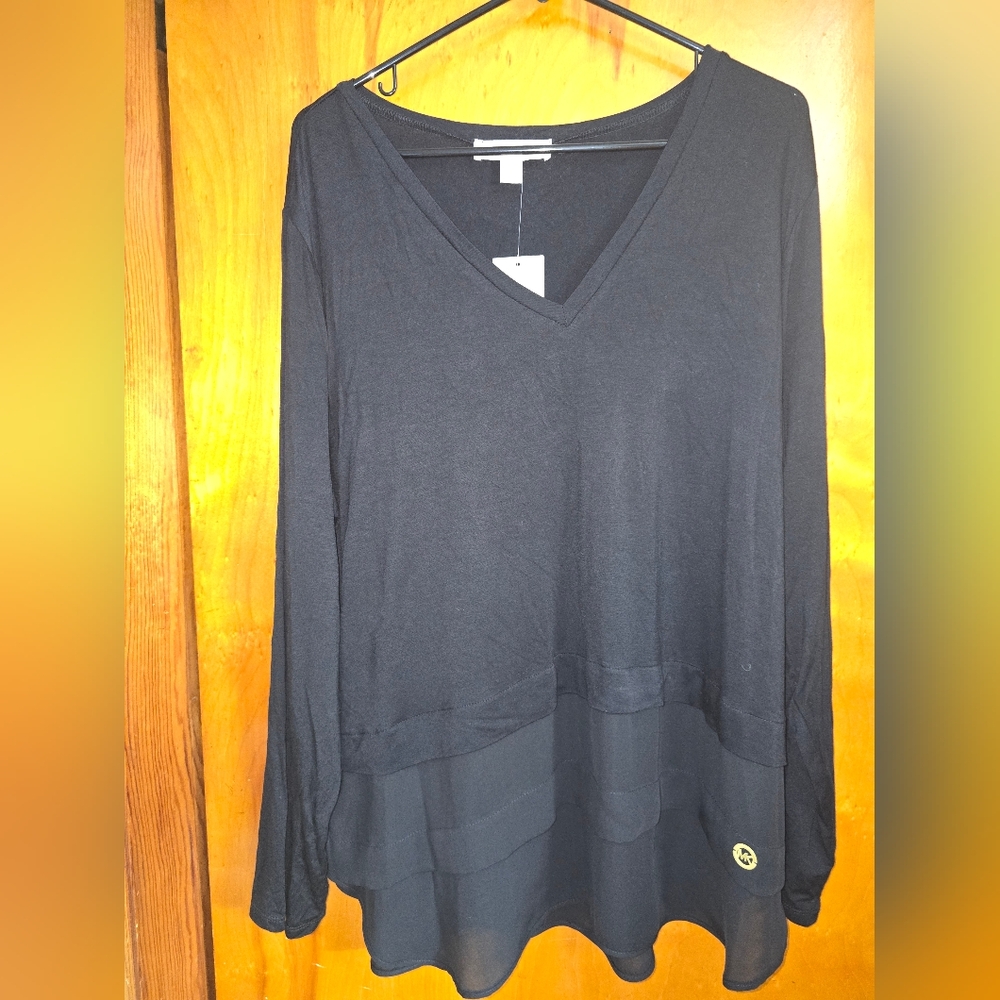 NWT Michael Kors Black V-Neck Blouse, 2X